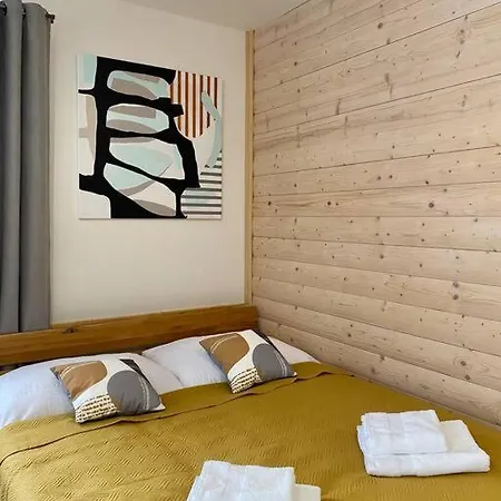 North Point Pod Rohacmi