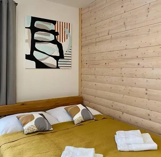 North Point Pod Rohacmi